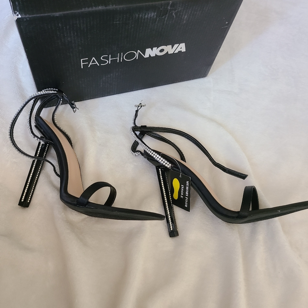 Fashion nova heels